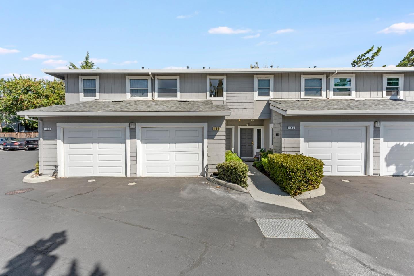 106 Bascom Ct — photo