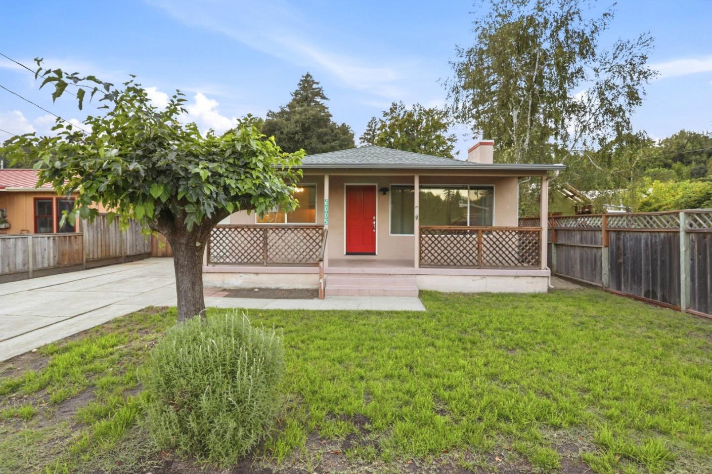 6005 Valley Dr — photo