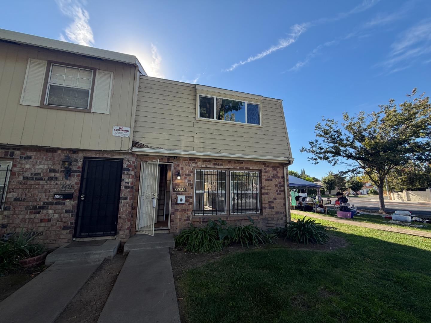4493 Townehome Dr — photo