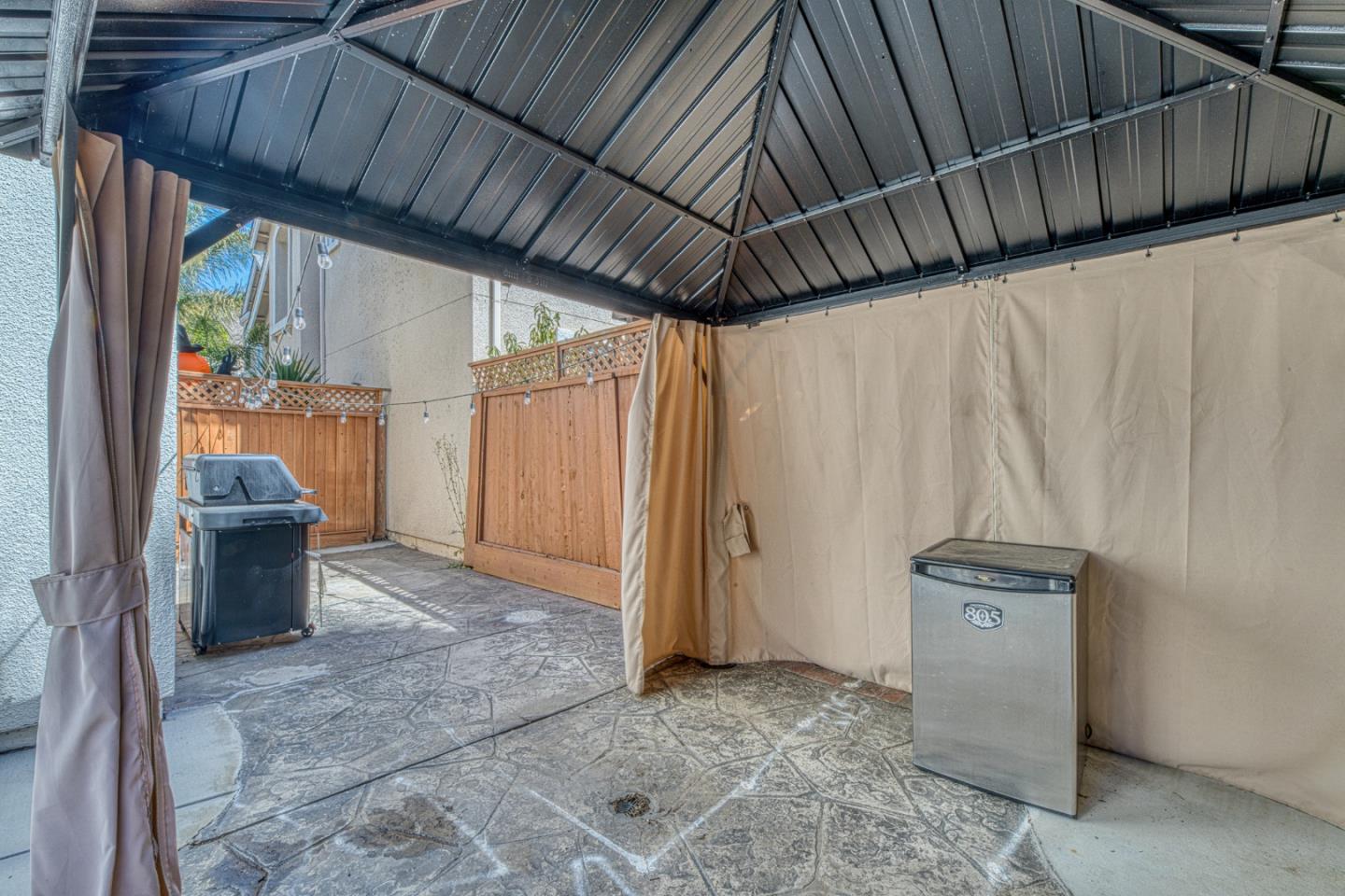 Home in Salinas, CA 93906 — photo 2