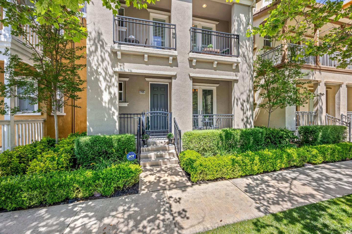 2405 Plateau Dr — photo
