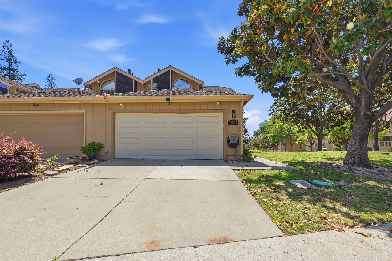 16835 Sorrel Way — photo