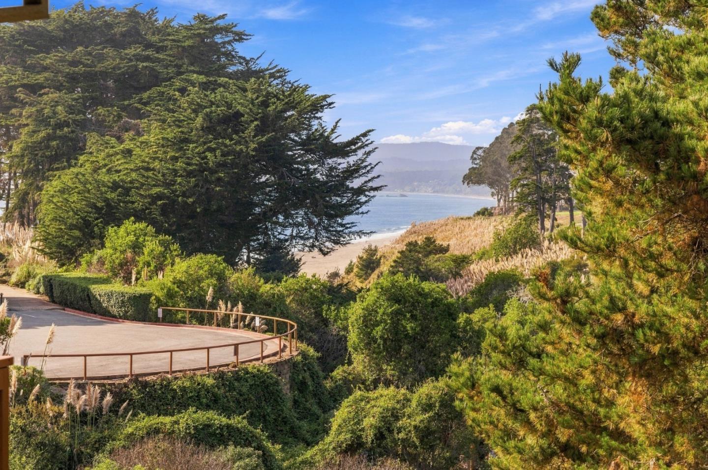 450 Seascape Resort Dr — photo