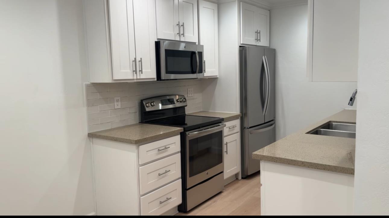Home in Los Altos, CA 94022 — photo 2