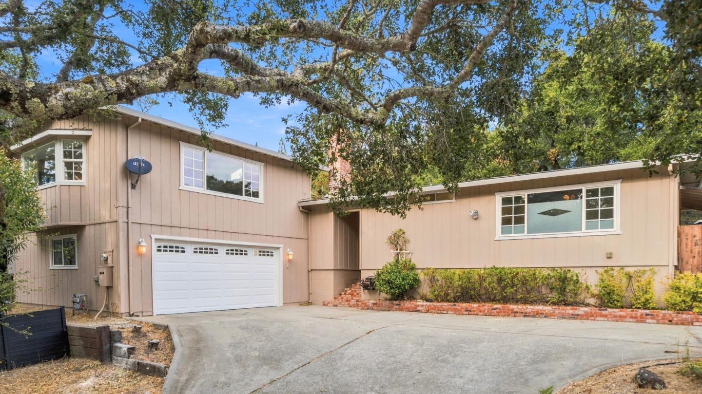 8090 Harvard Dr — photo