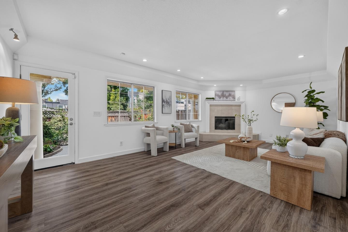 18 Tyrella Ct — photo