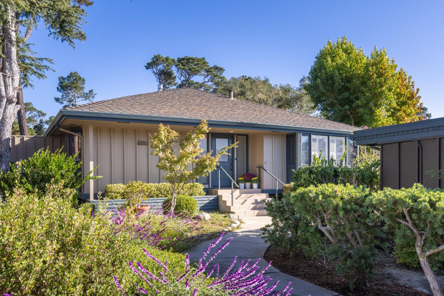 137 Del Mesa Carmel — photo