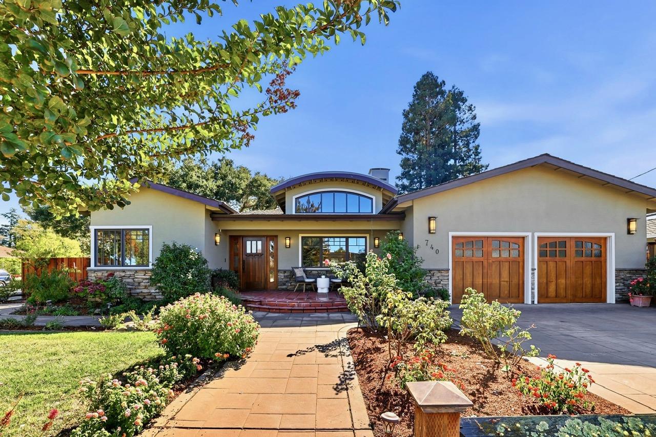 740 Spencer Ct — photo