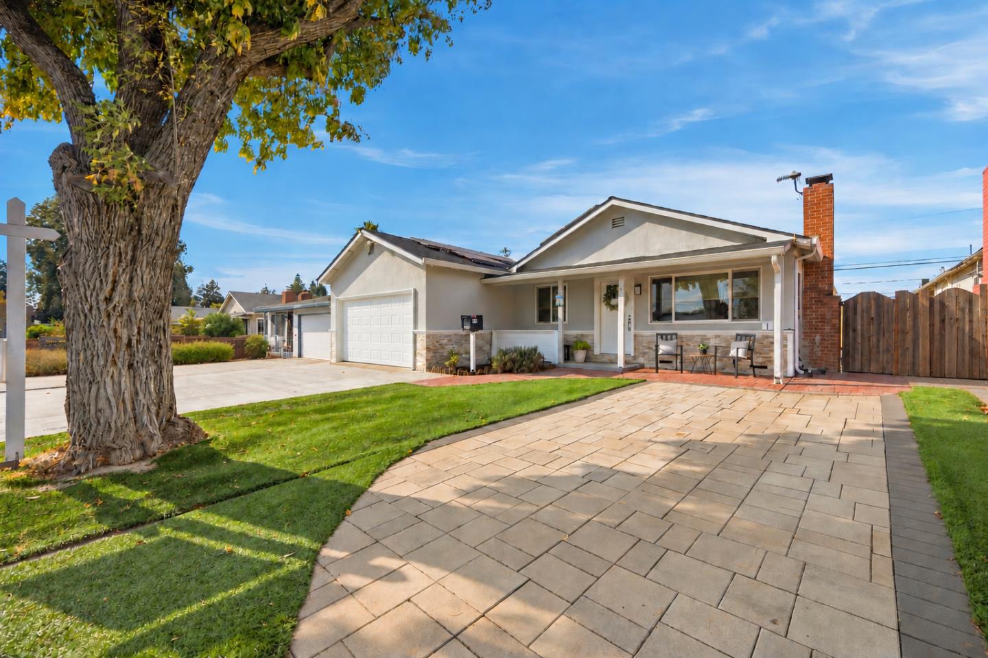 3321 Pepper Tree Ln — photo