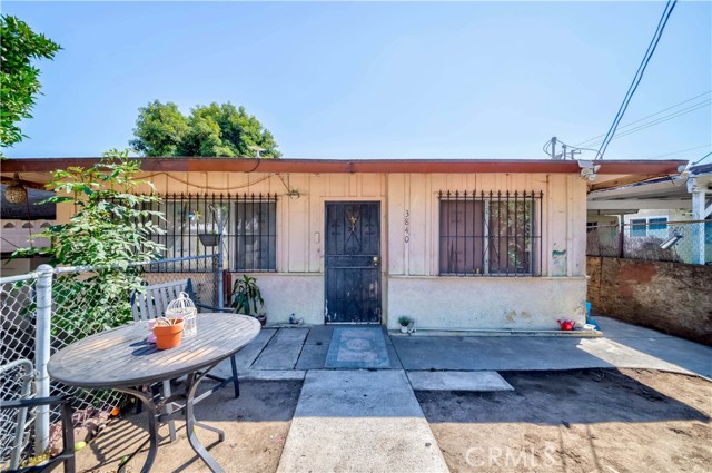 3840 Durfee Ave — photo