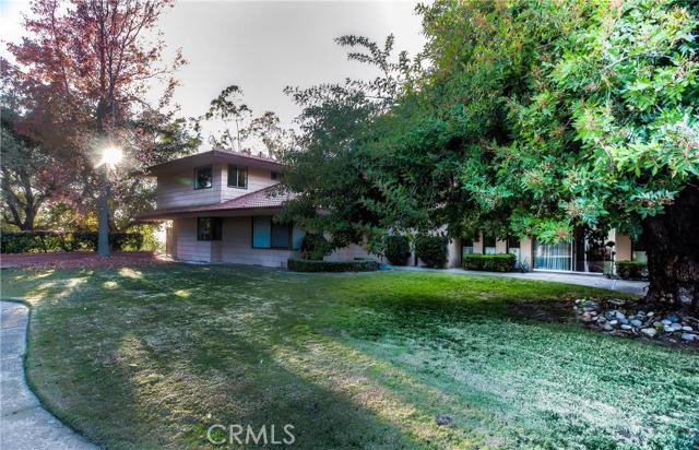 682 Deodar Ln — photo