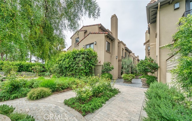 823 S Bundy Dr Unit 110 — photo