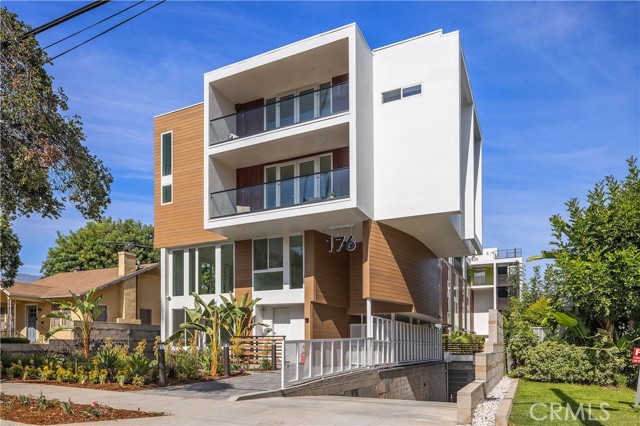 176 N Catalina Ave 401 — photo