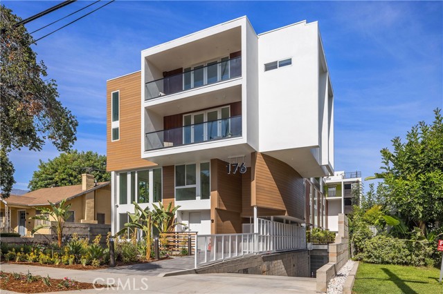 176 N Catalina Ave 403 — photo