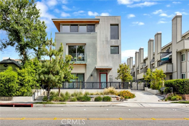 943 E California Blvd 2 — photo