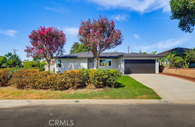 5105 Golden West — photo