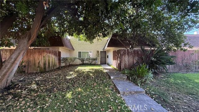 5572 Temple City — photo