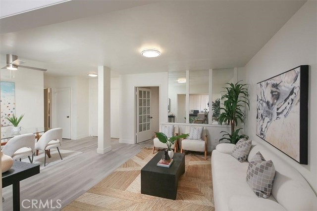 5651 Sumner 109 — photo