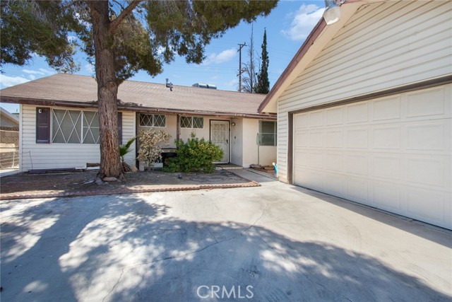 1628 Paloma — photo