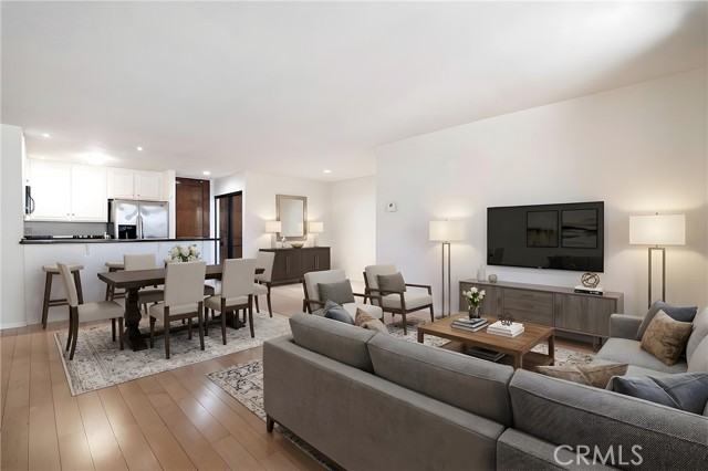 121 S Hope St 333 — photo