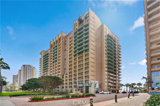 488 E Ocean P2 — photo
