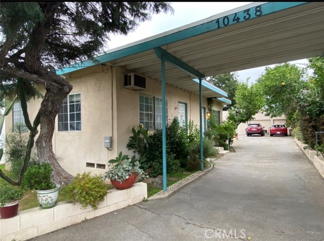 10438 Scoville Ave — photo