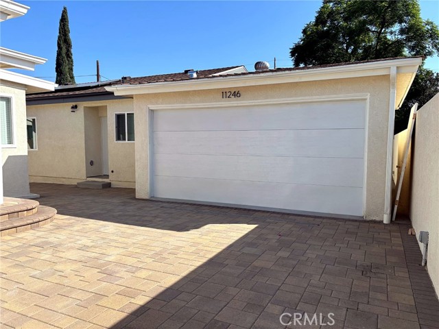 11246 Lull Street — photo