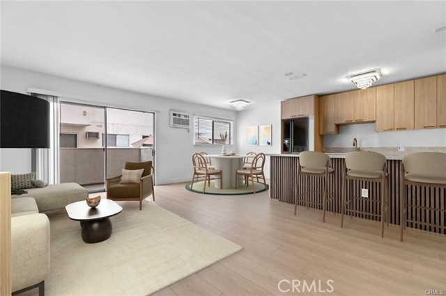 960 Larrabee St Unit 120 — photo