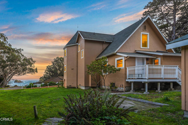 45180 Headlands Dr — photo