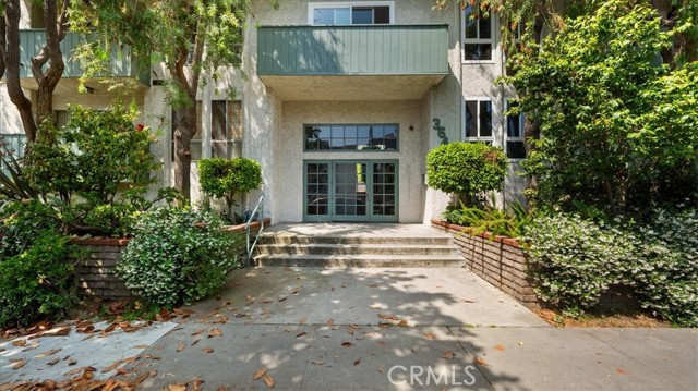 3649 Glendon Ave 202 — photo