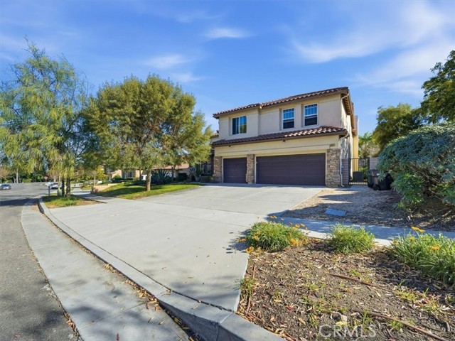 2947 Gilbert Ave — photo
