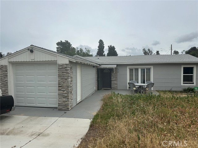 310 Santa Rita Pl — photo