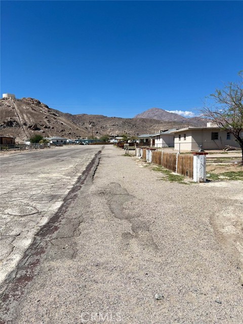 13776 Benton St — photo