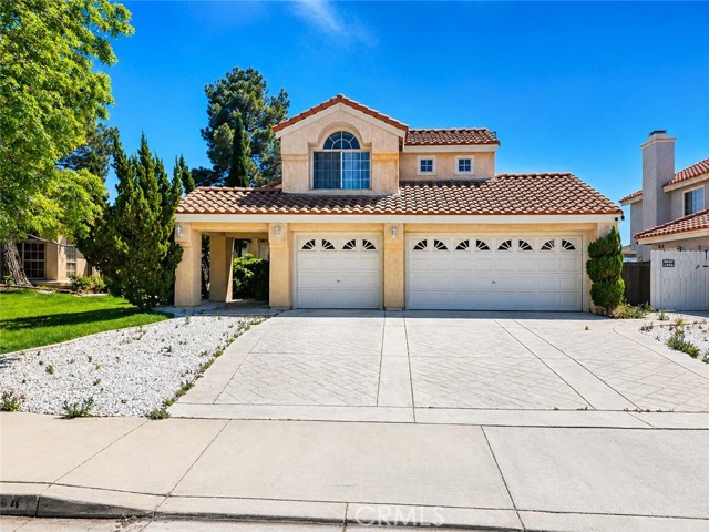 6044 Catalina — photo