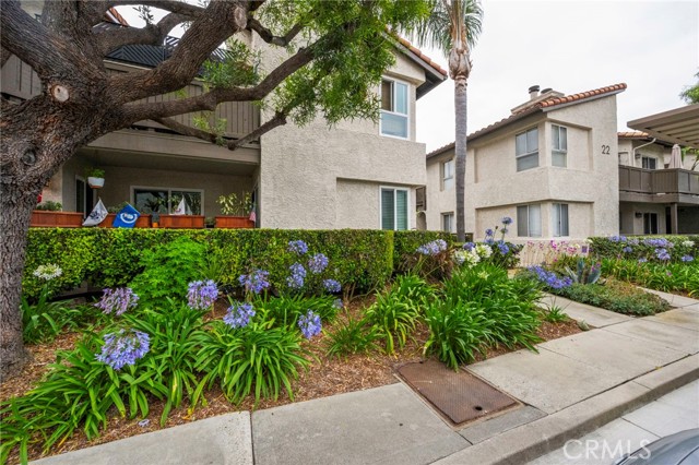 20 Corniche Dr H — photo