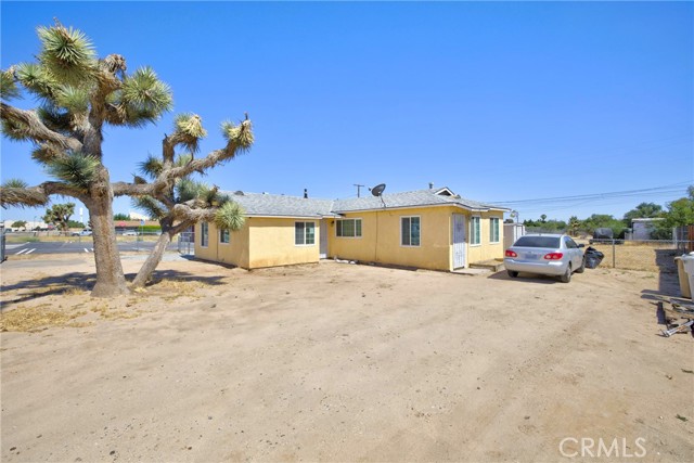 15990 Yucca St Unit B — photo