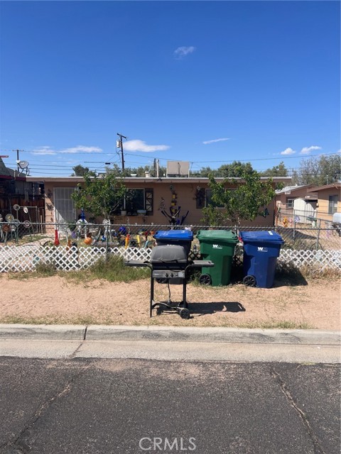 128 W Haloid, Ridgecrest, CA 93555 — photo 2