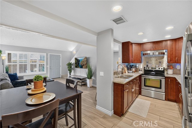 435 W 9th Unit B3 — photo