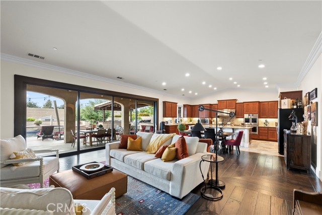 13275 Chickasaw Rd, Rancho Cucamonga, CA 91739