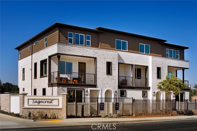 9546 Hannah Way — photo