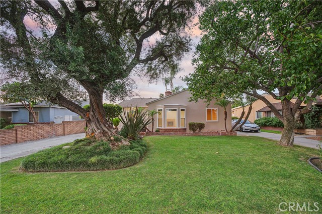 1107 E Larkwood — photo