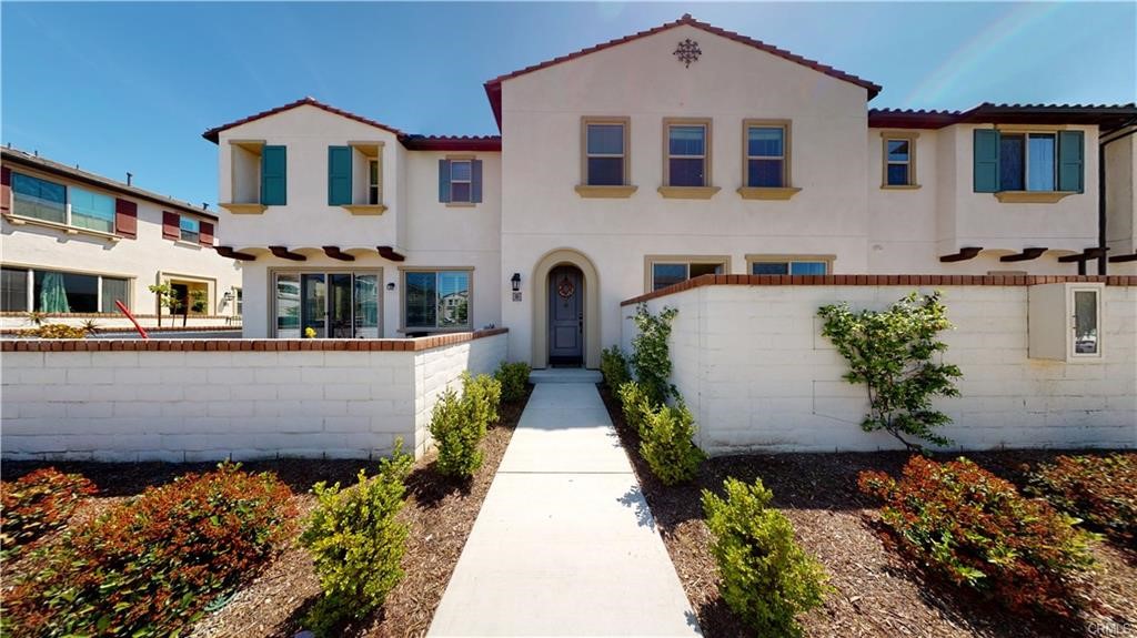 2785 E Berry Loop Privado — photo