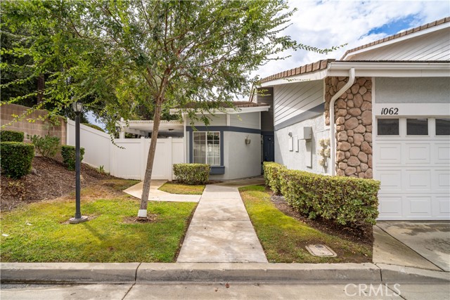 1062 Sheffield Pl — photo