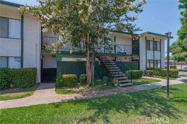 1735 E Washington St F-23 — photo