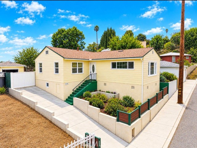 5114 La Calandria — photo