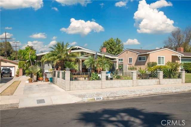 1717 Phillips Way — photo