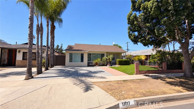 13117 Avonlea — photo