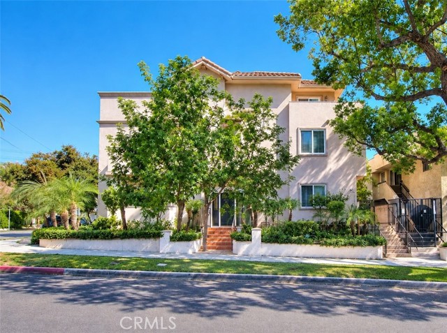 572 E San Jose Ave 104 — photo