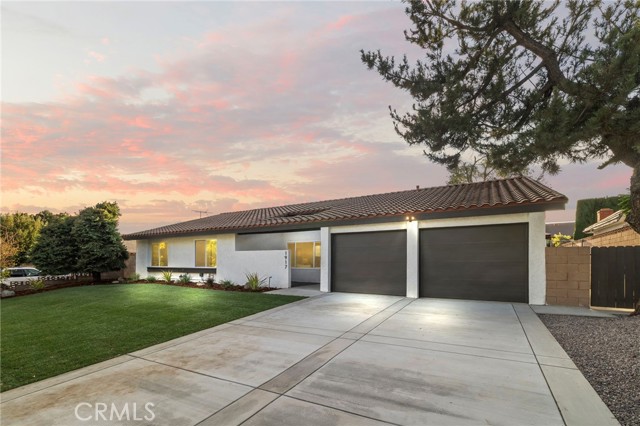 1917 N Omalley Way — photo