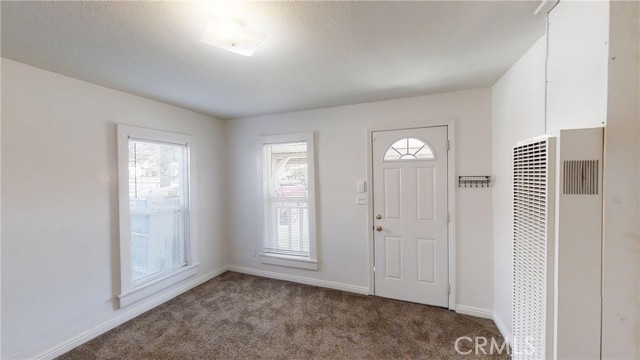 138 N Riverside Ave, Rialto, CA 92376 — photo 2